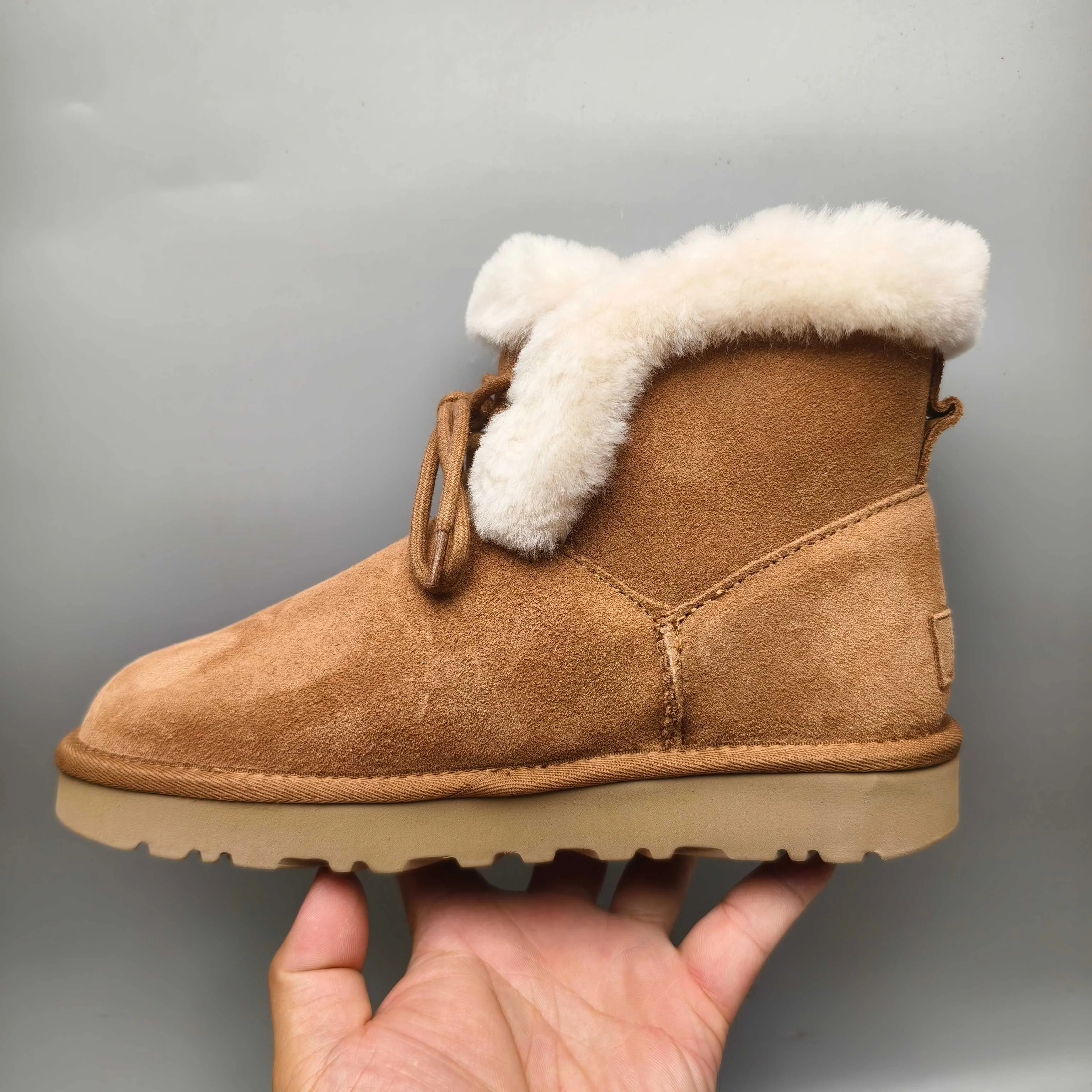 💰520 UGG sheepskin all-in-one snow boots 4576 mid-calf lace-up casual women's shoes Color: Gray Maroon Black Matching Size: 35-40